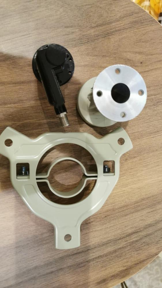 Inverto Black Ultra  Single Flange  Kit لاقط انفرتو بلاك اطباق كبيرة