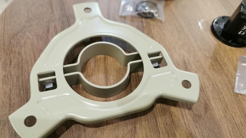 Inverto Black Ultra  Single Flange  Kit لاقط انفرتو بلاك اطباق كبيرة