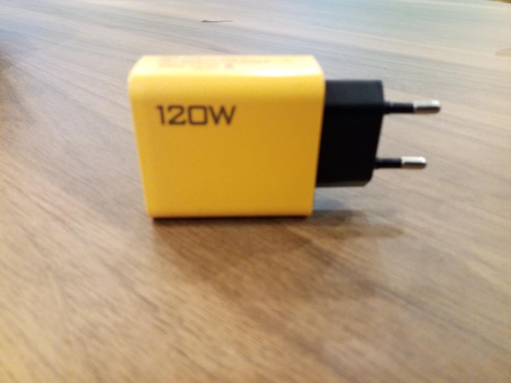 شاحن 4 منافذ  قوة ١٢٠ وات USB C PD 120 W