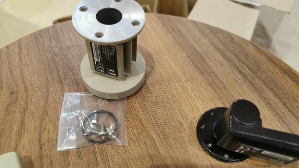 Inverto Black Ultra  Single Flange  Kit لاقط انفرتو بلاك اطباق كبيرة